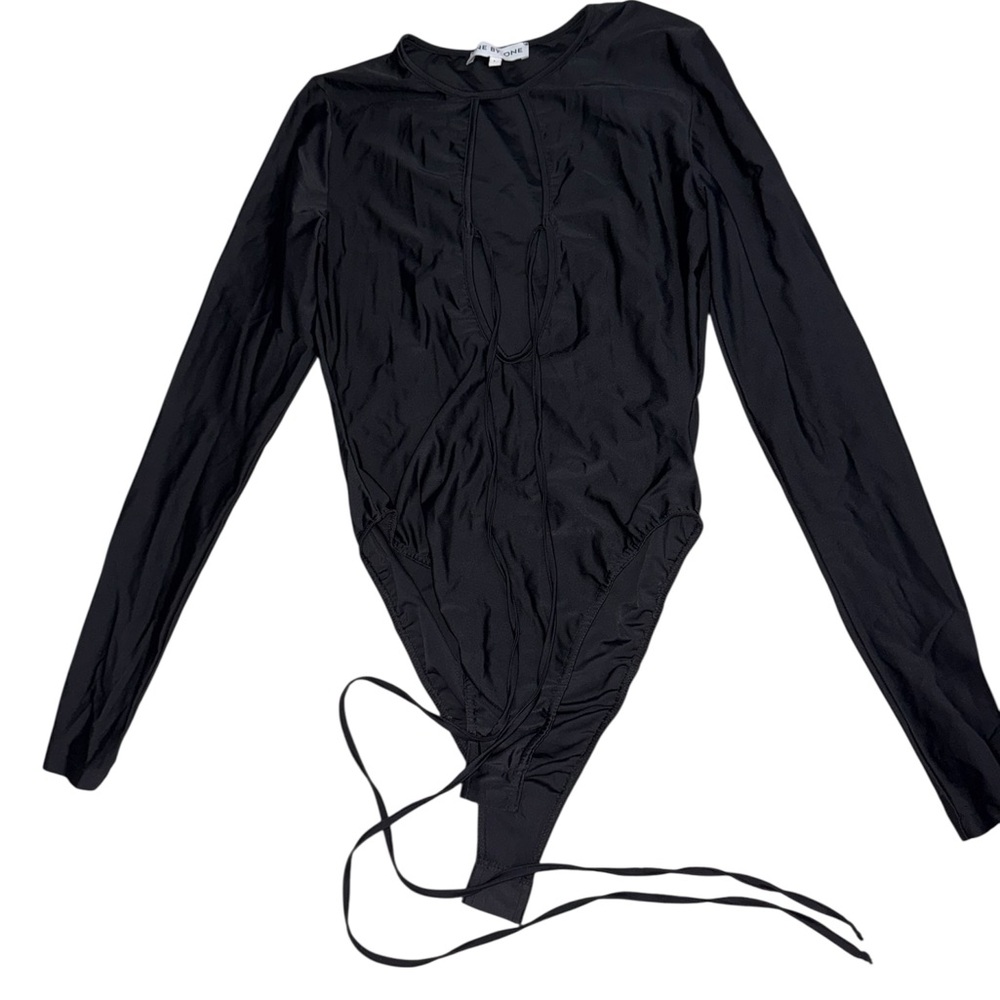 One By One Black Long Sleeve Key Hole Front Bodysuit Size Large